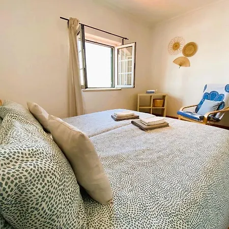 House Near Ribeira With Garden, Terrace & Yoga Casa vacanze Santo Isidoro